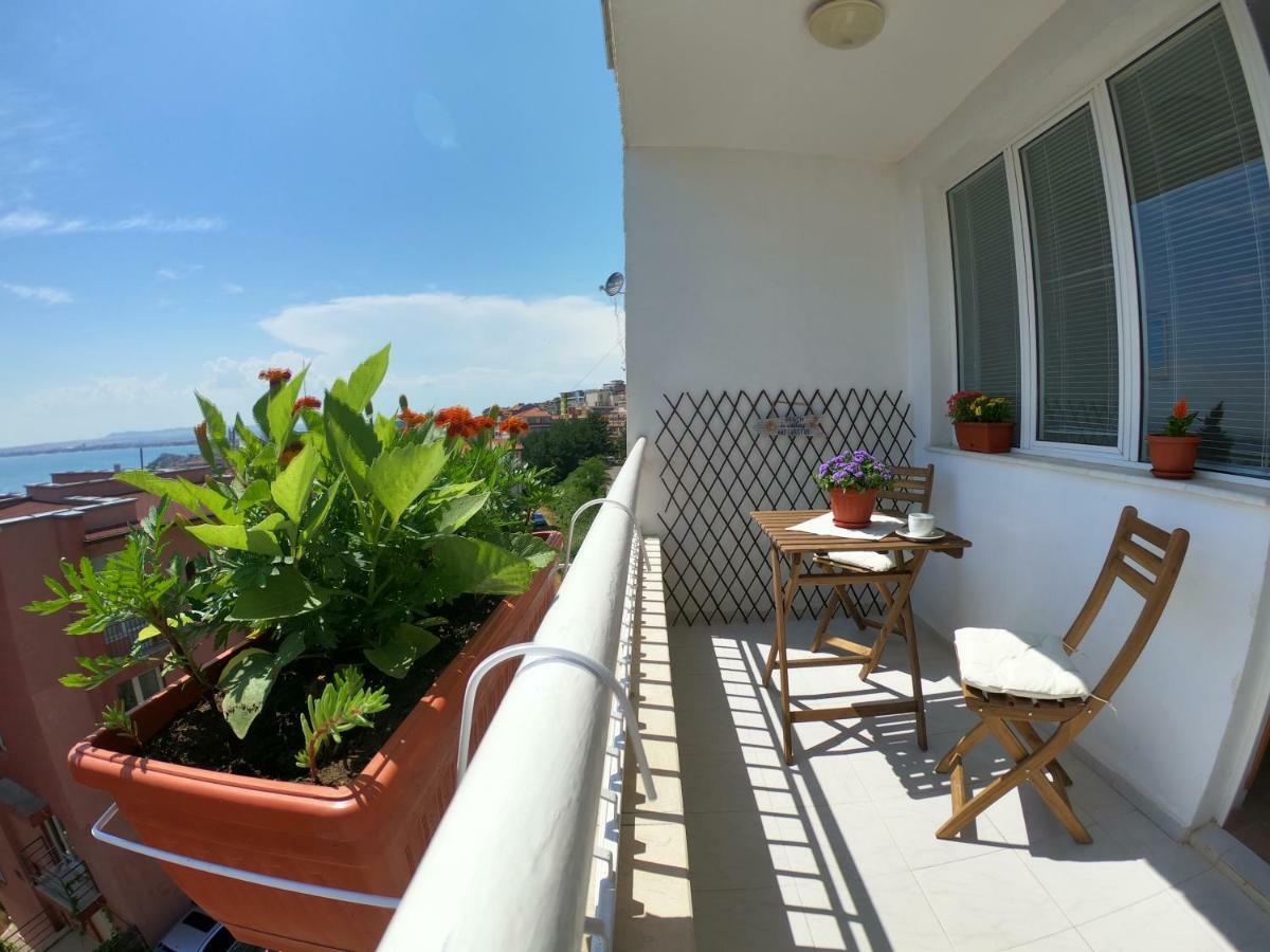 Apartment In St. Vlas With Terrace Sveti Vlas Eksteriør bilde