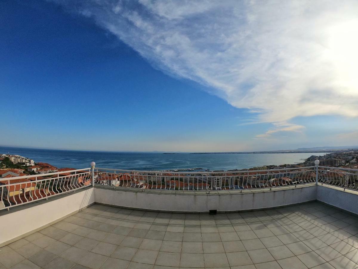 Apartment In St. Vlas With Terrace Sveti Vlas Eksteriør bilde